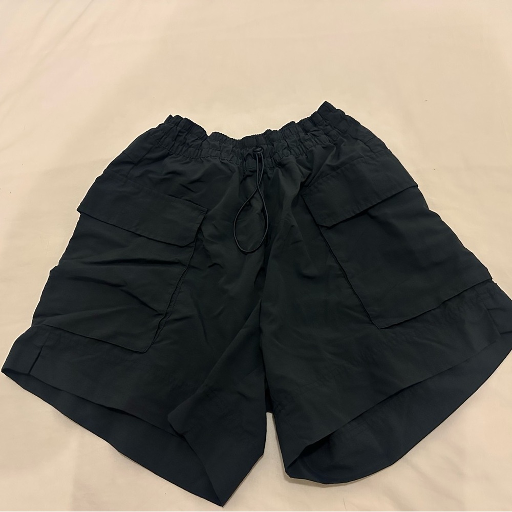 Lot of 3 Pairs of Old Navy Women's Cargo Shorts and Pants Size M